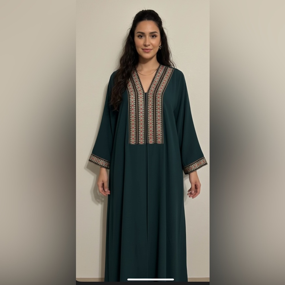 Elegant Embroidered Open Abaya / Kimono – Size XL